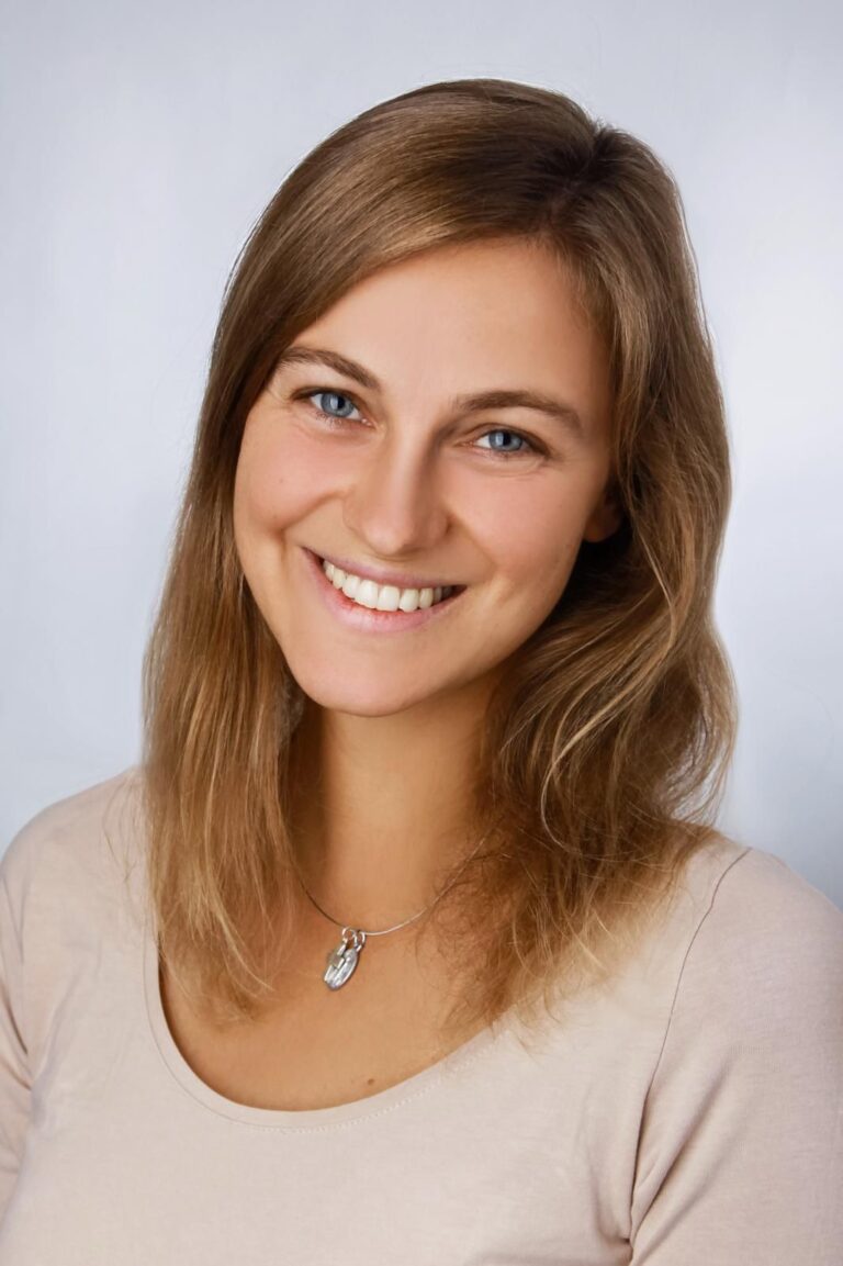 Psychoterapia dziecięca Wrocław, Agata Dominiak, psycholożka, psychoterapeutka